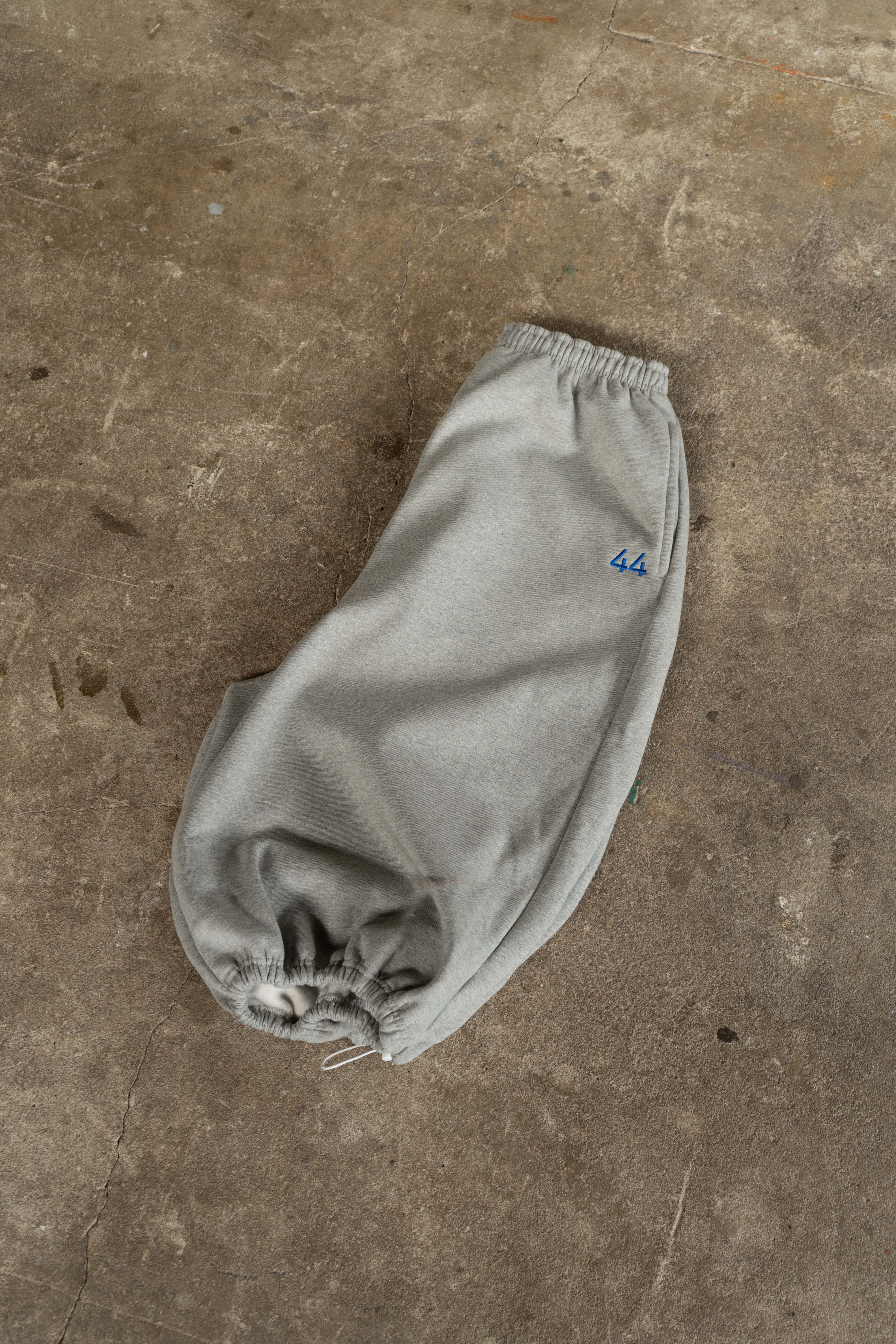 Issued Short. 44 - Neutral/Blue