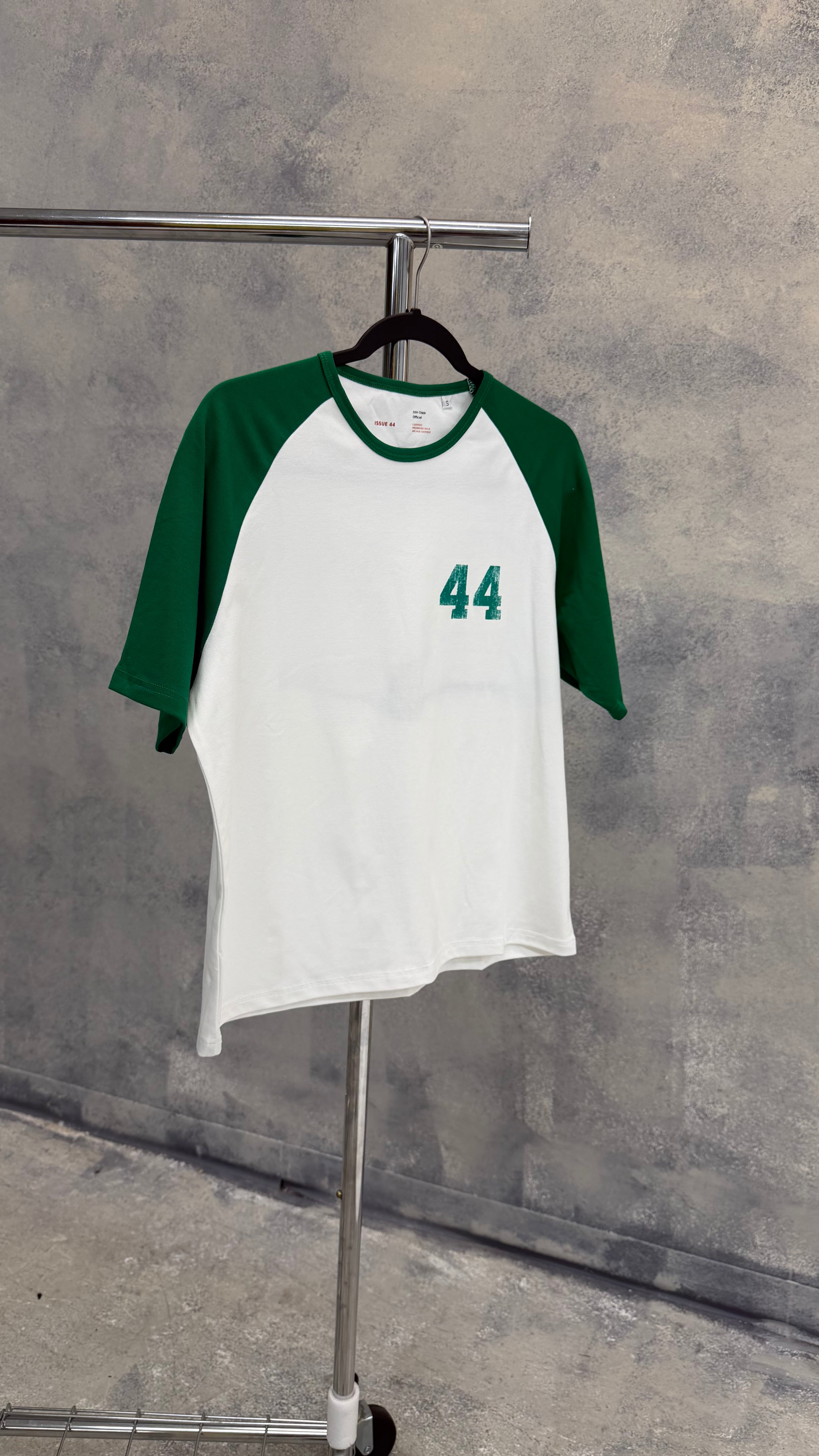 FIELD 44 RAGLAN TEE